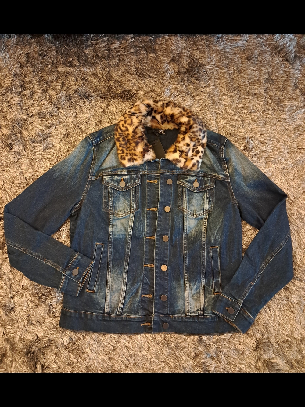 Kut from the Kloth Blue Denim Jean Jacket with Leopard Faux Fur Collar NWT Small